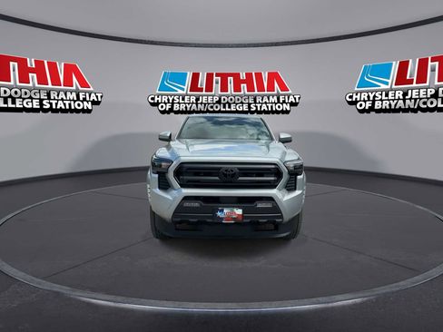 Used 2025 Toyota Tacoma SR5 RWD image 3
