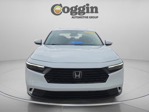 Used 2023 Honda Accord EX image 8