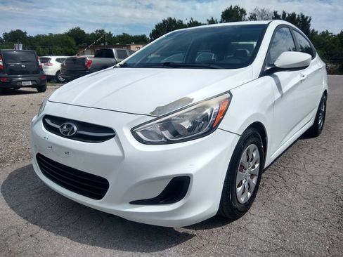 Used 2016 Hyundai Accent SE image 1