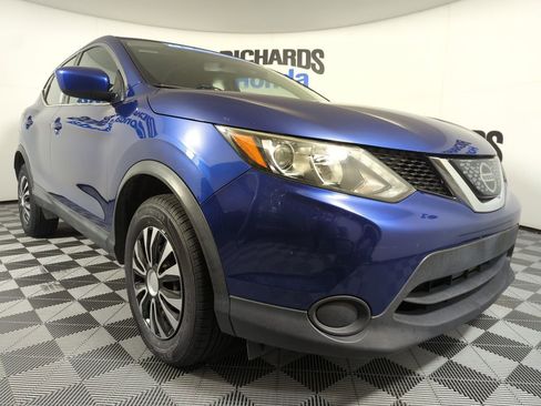 Used 2018 Nissan Rogue Sport S image 6
