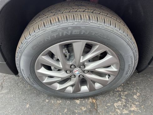 New 2026 Buick Enclave Preferred image 2