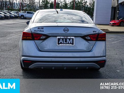 Used 2024 Nissan Altima 2.5 SV image 10