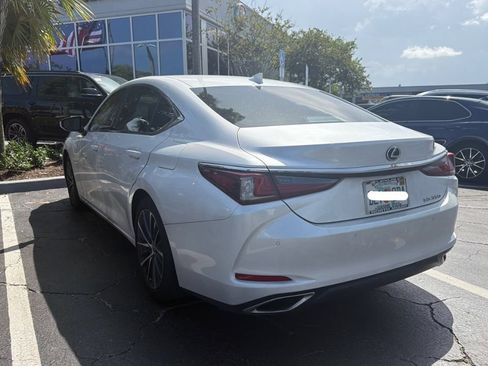 Used 2025 Lexus ES 350 w/ Premium Package FWD image 2