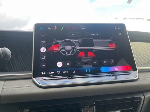 New 2026 Volkswagen Tiguan SE R-Line image 19