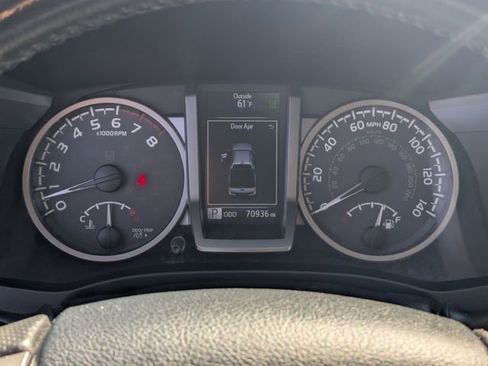 Used 2018 Toyota Tacoma SR5 image 16