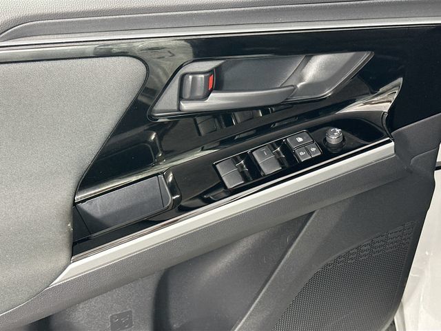 Used 2023 Subaru Solterra AWD image 22