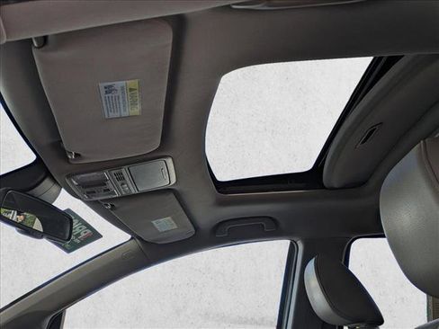 Used 2015 Honda Odyssey Touring Elite image 15