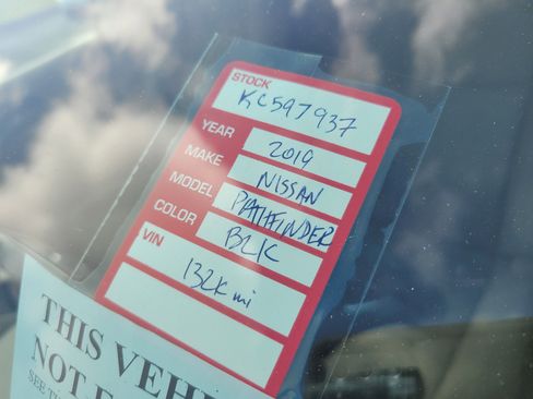 Used 2019 Nissan Pathfinder SV FWD image 10