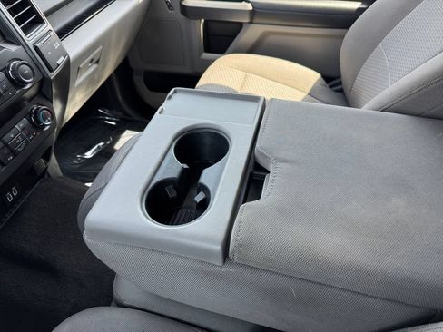 Used 2020 Ford F150 XLT w/ Equipment Group 302A Luxury AWD/4WD image 26
