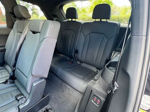 Used 2020 Audi Q7 3.0T Premium Plus w/ Premium Plus Package AWD/4WD image 24