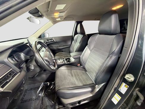Used 2024 Mitsubishi Outlander SE AWD/4WD image 22