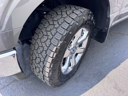 Used 2022 Ford F150 Lariat AWD/4WD image 16