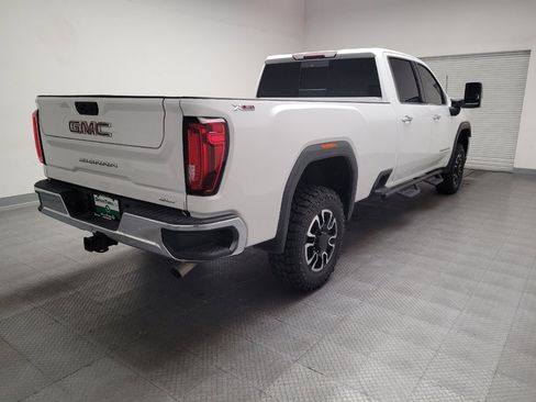 Used 2020 GMC Sierra 2500 SLT w/ SLT Convenience Package image 9