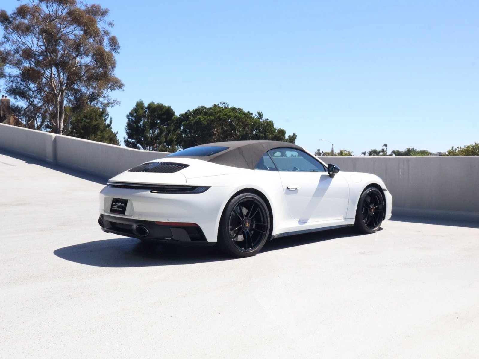 Certified 2024 Porsche 911 Carrera GTS RWD image 9