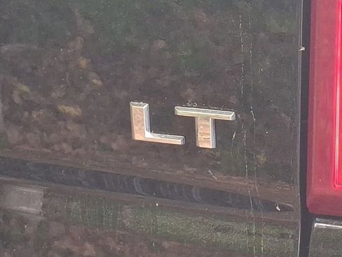 Used 2023 Chevrolet Silverado 1500 LT image 9