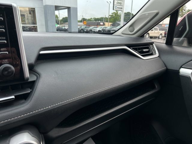Used 2019 Toyota RAV4 XLE Premium w/ Cold Weather Package AWD/4WD image 42