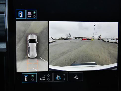 Used 2024 GMC Acadia Elevation image 22