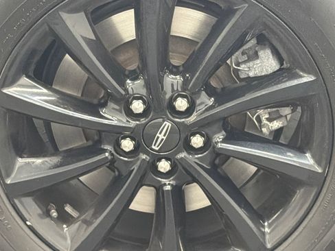 Used 2022 Lincoln Nautilus AWD image 5