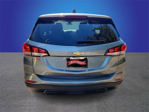Used 2024 Chevrolet Equinox LS w/ LS Convenience Package image 3