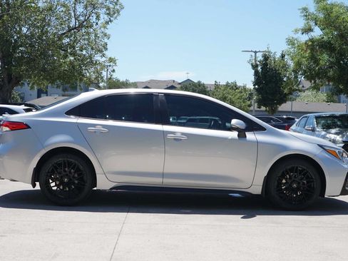 Used 2024 Toyota Corolla SE FWD image 6
