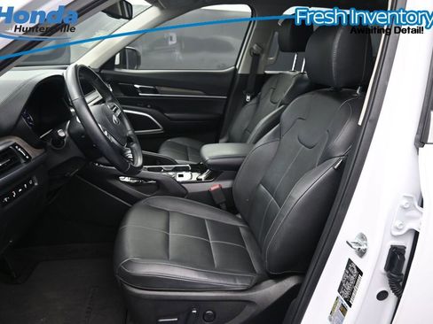 Used 2021 Kia Telluride EX w/ EX Premium Package FWD image 12