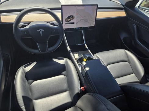 Used 2020 Tesla Model 3 Standard Range Plus RWD image 10