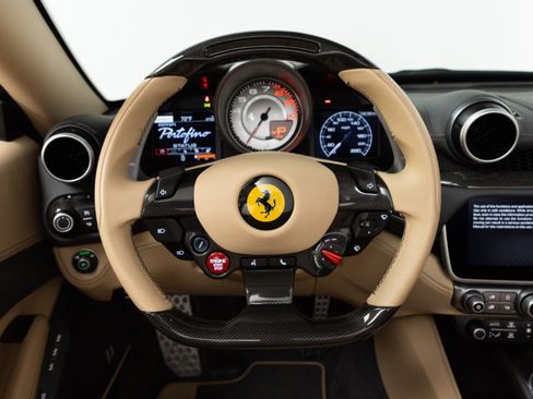 Certified 2019 Ferrari Portofino image 67