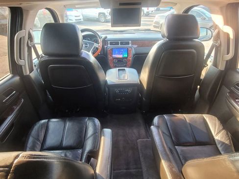 Used 2008 GMC Yukon Denali image 9