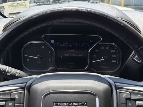 Used 2020 GMC Sierra 3500 Denali w/ Denali Ultimate Package AWD/4WD image 11