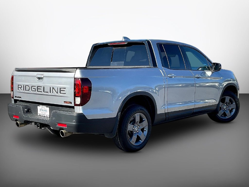 Certified 2024 Honda Ridgeline TrailSport image 6
