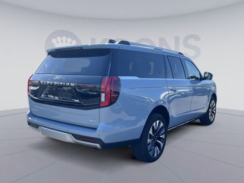 New 2025 Ford Expedition Max Platinum w/ Driver's Package image 16