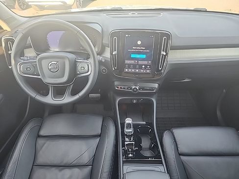 Certified 2023 Volvo XC40 B5 Ultimate w/ Protection Package Premier AWD/4WD image 22
