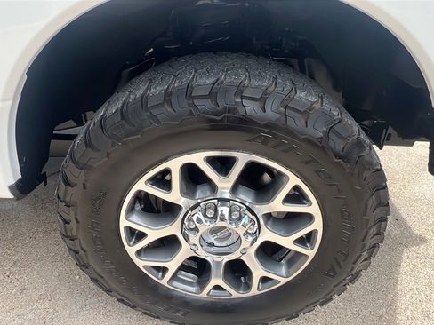 Used 2021 Ford F250 Lariat w/ Lariat Ultimate Package AWD/4WD image 6