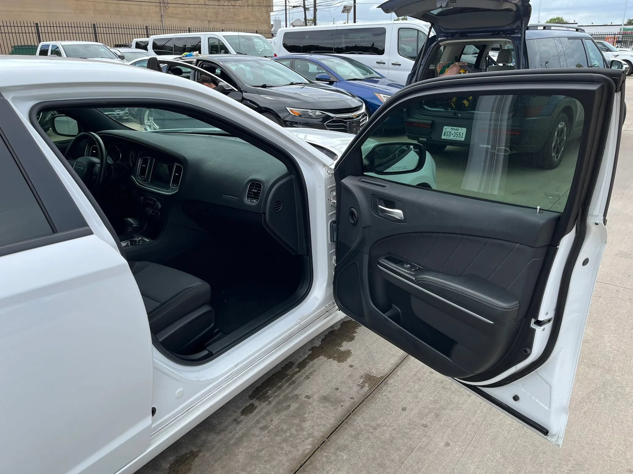 Used 2019 Dodge Charger SXT RWD image 29