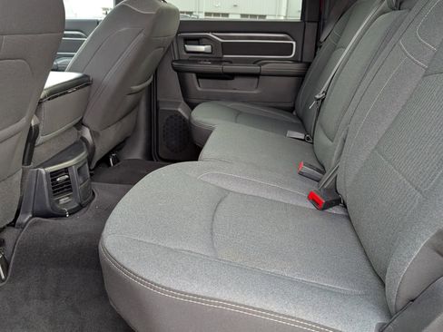 Used 2024 RAM 2500 Big Horn w/ Sport Appearance Package image 8