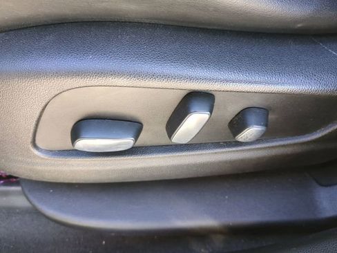 Used 2017 Cadillac XT5 Luxury w/ Driver Awareness Package image 22