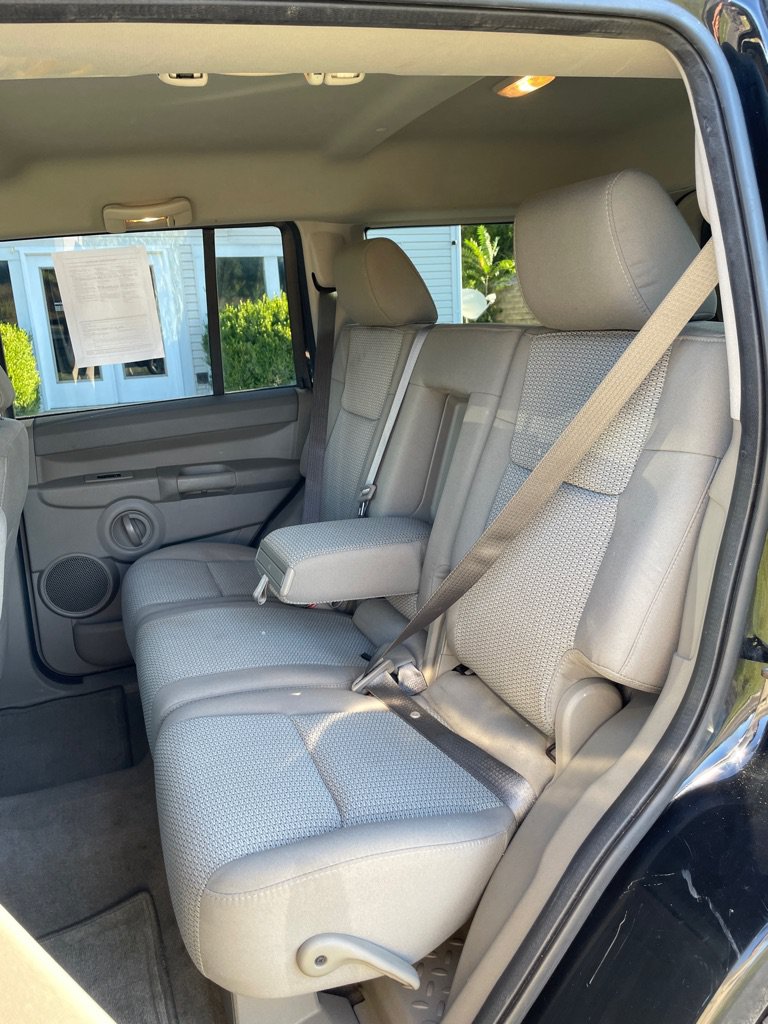 Used 2007 Jeep Commander Sport AWD/4WD image 16