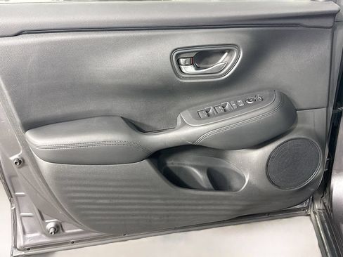 Certified 2023 Honda HR-V LX image 27