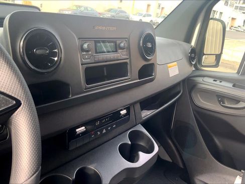 New 2025 Mercedes-Benz Sprinter 2500 image 23