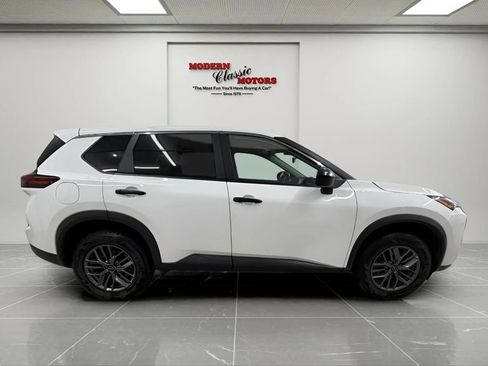 Used 2024 Nissan Rogue S AWD/4WD image 4