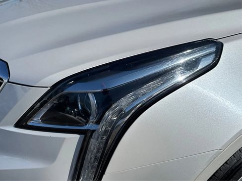 Used 2017 Cadillac XT5 Luxury w/ Driver Awareness Package image 25