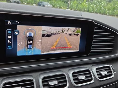 New 2026 Mercedes-Benz GLS 450 4MATIC image 14