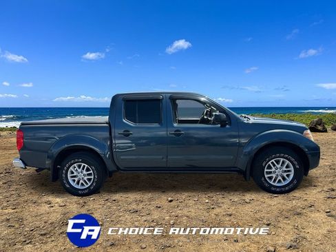 Used 2014 Nissan Frontier SV w/ SV Value Truck Package RWD image 9