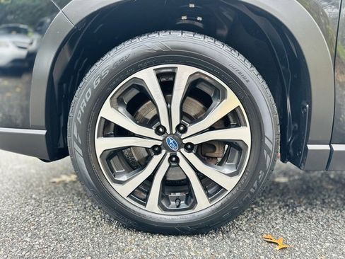 Used 2019 Subaru Forester Limited image 28