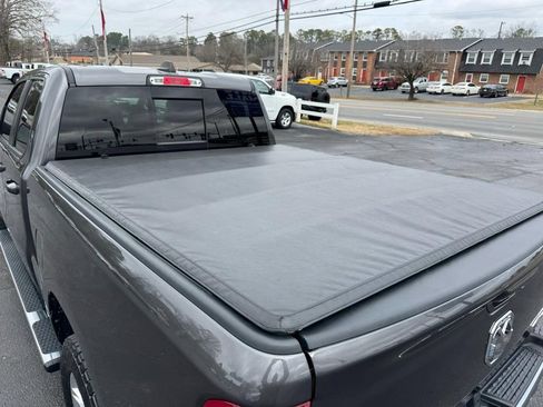 Used 2022 RAM 1500 Big Horn AWD/4WD image 11