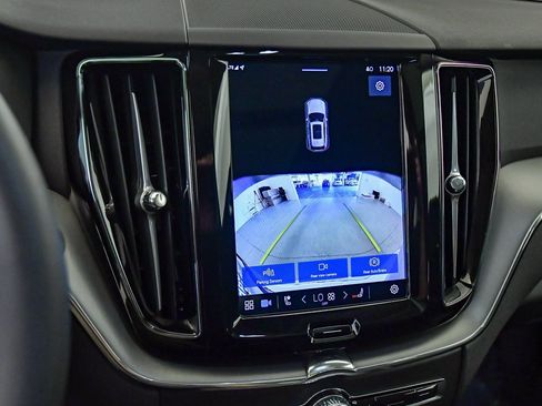 Certified 2025 Volvo XC60 T8 Core w/ Protection Package Premier image 25