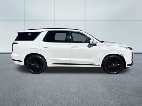 Used 2024 Hyundai Palisade Calligraphy AWD/4WD image 2