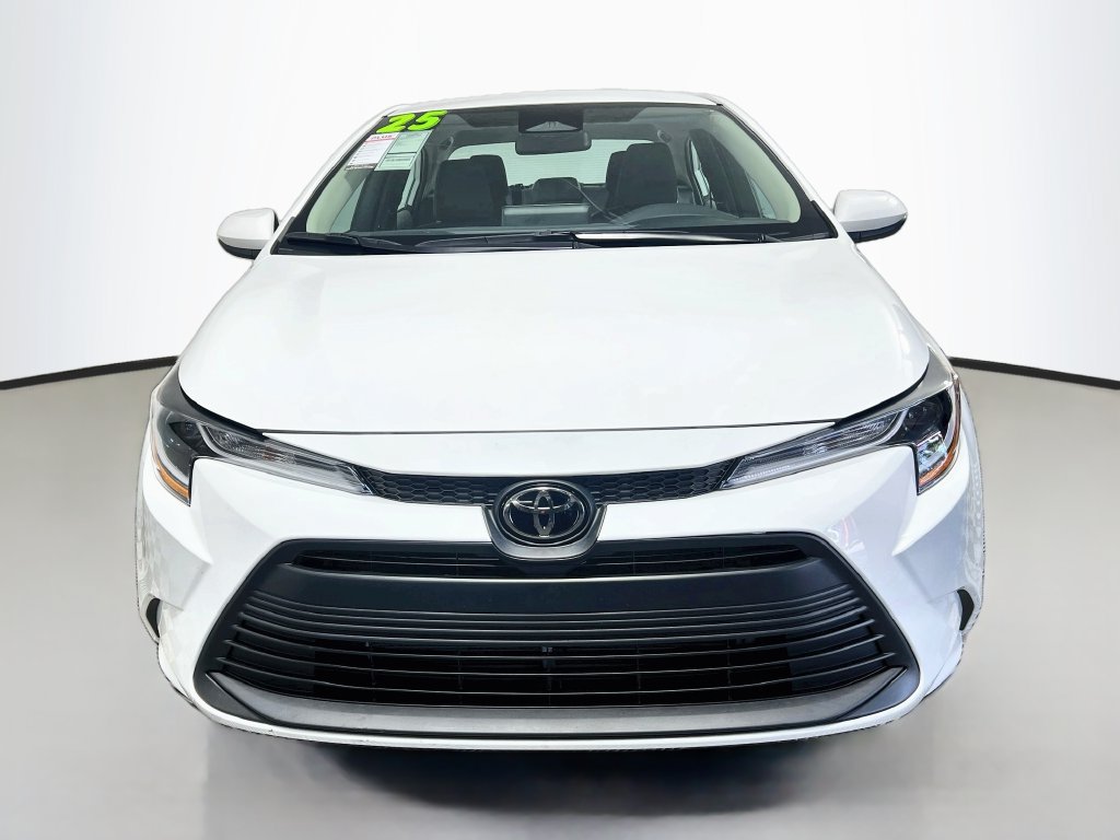 Used 2025 Toyota Corolla LE FWD image 8