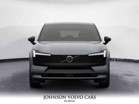 New 2026 Volvo EX30 Cross Country Ultra image 2