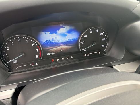 Used 2024 Ford Explorer XLT w/ Equipment Group 202A image 17